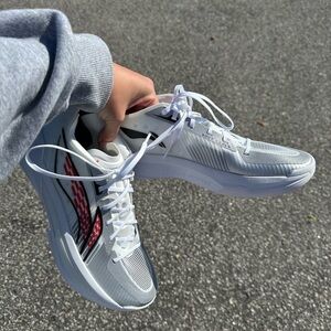 Li-Ning Ultra Light Basketball Shoes